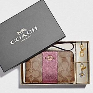 🎁🎀Coach women’s wallet